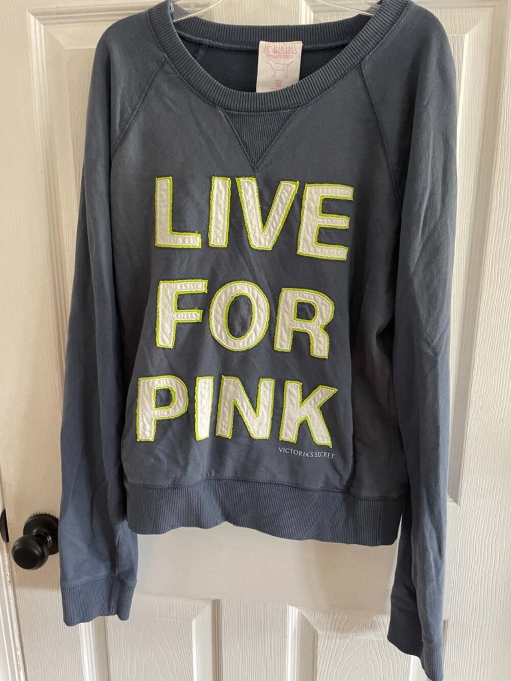 Vintage Y2K Victoria's Secret PINK Crewneck Sweatshirt Excellent Dog M Medium